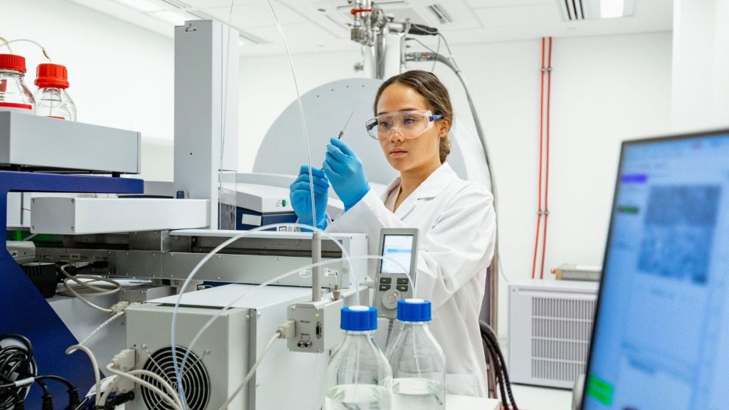 A Comprehensive Guide to Biomarkers in Clinical Trials